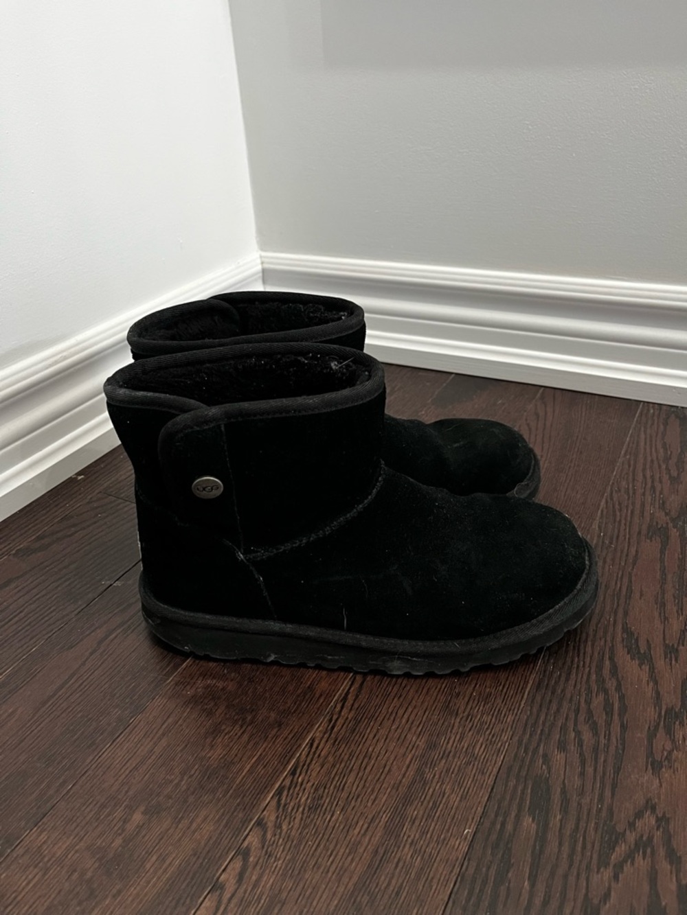Ugg - mini button boots